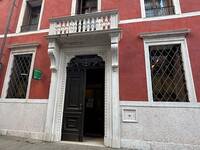 Immagine: Entrata uffici comunali da via Pasini 33